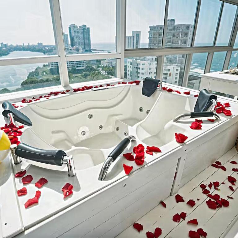 Exclusive Duplex Penthouse with Private Jacuzzi - Apartment - 22