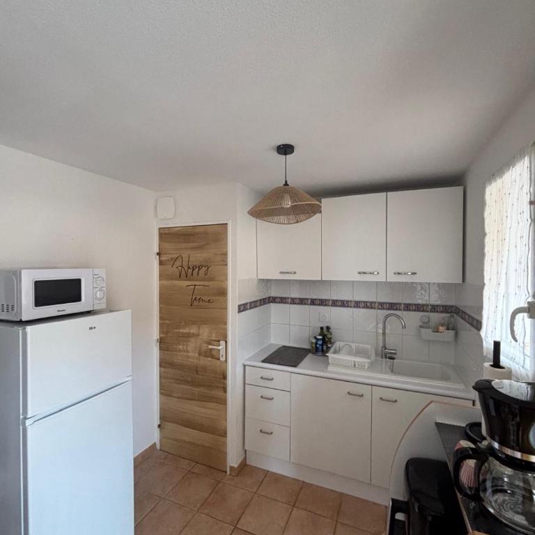 Appartement accès plage et Résidence avec piscine - Two-Bedroom Apartment - 3