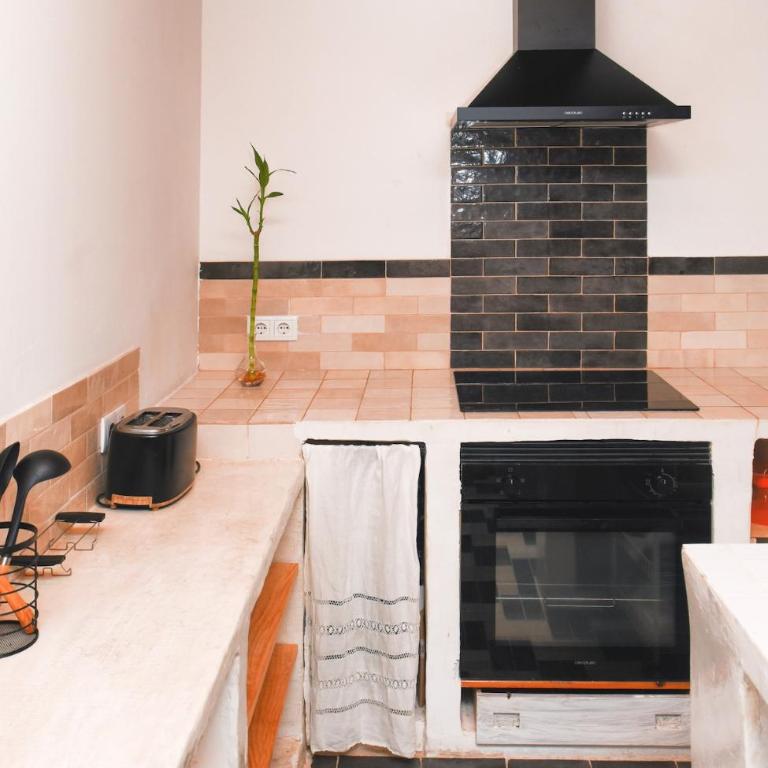 Apartamento para 5 en Madrid centro - Malasaña, Chueca, Gran Vía y Plaza de España - Two-Bedroom Standard Apartment - 6