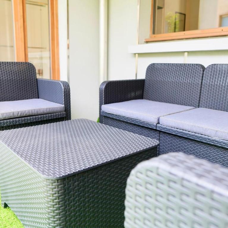 Sejour Lumineux - Stade de France - 15 min Paris - Apartment - 5