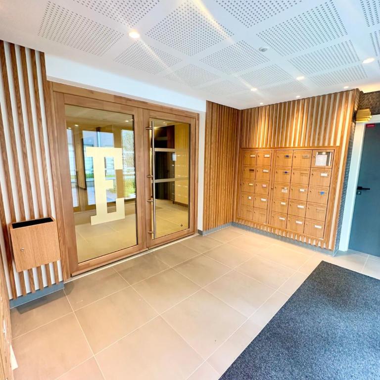 Sejour Lumineux - Stade de France - 15 min Paris - Apartment - 27