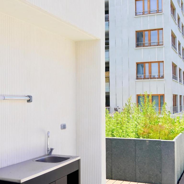 Sejour Lumineux - Stade de France - 15 min Paris - Apartment - 35