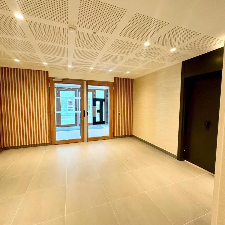 Sejour Lumineux - Stade de France - 15 min Paris - Apartment - 49