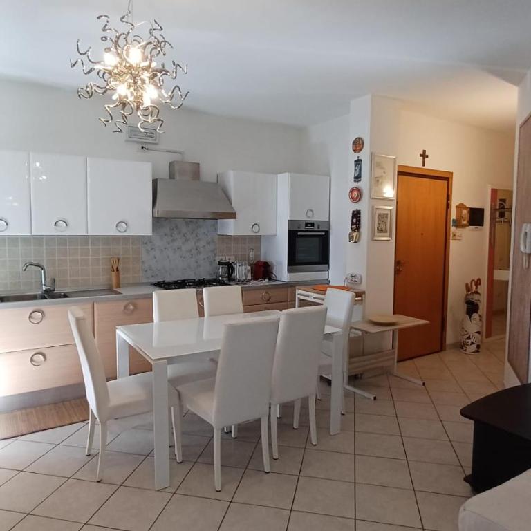 Dimora Giulia Sea View - Three-Bedroom Apartment with Balcony - 3