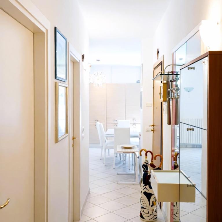 Dimora Giulia Sea View - Three-Bedroom Apartment with Balcony - 15