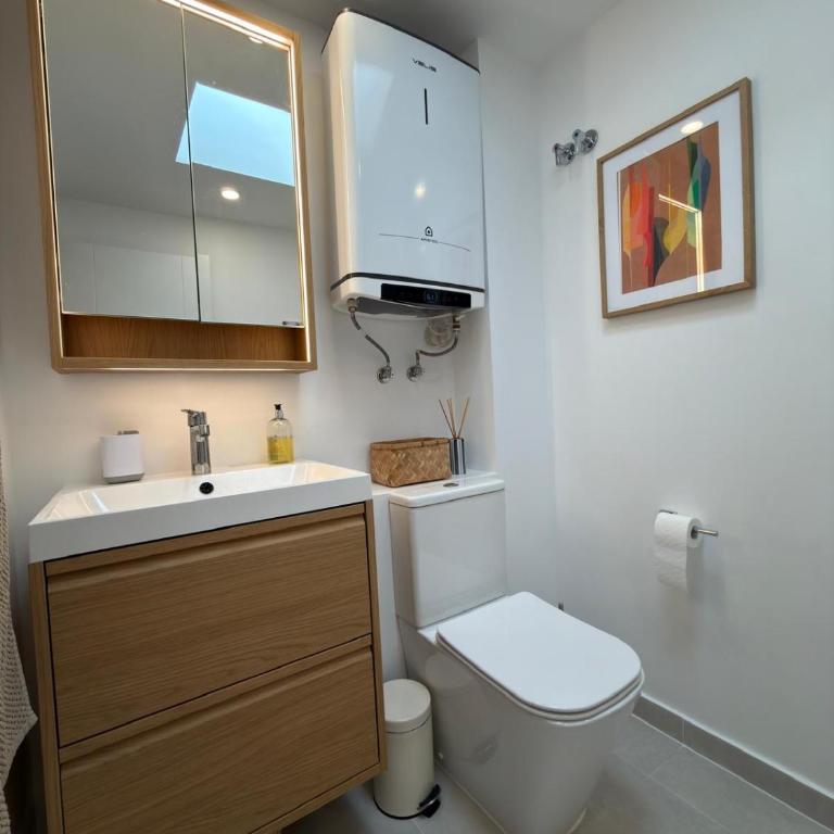Rooftop Terrace Apartment in Alicante Old Town - Two-Bedroom Apartment - 8