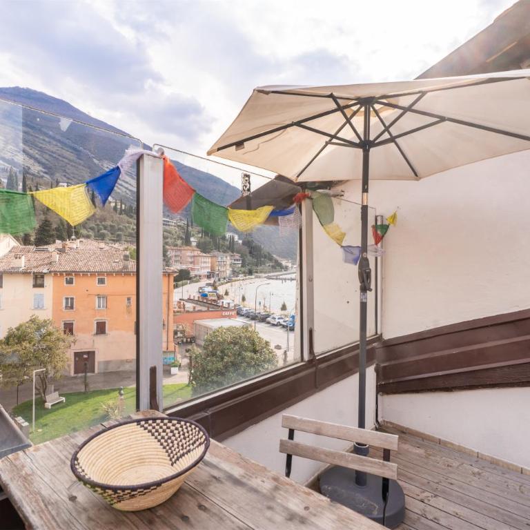Casa Claudia, stylish & spacious - Three-Bedroom Apartment with Balcony - 25