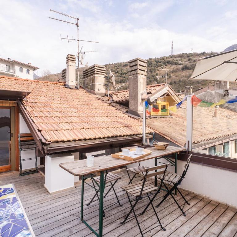 Casa Claudia, stylish & spacious - Three-Bedroom Apartment with Balcony - 3