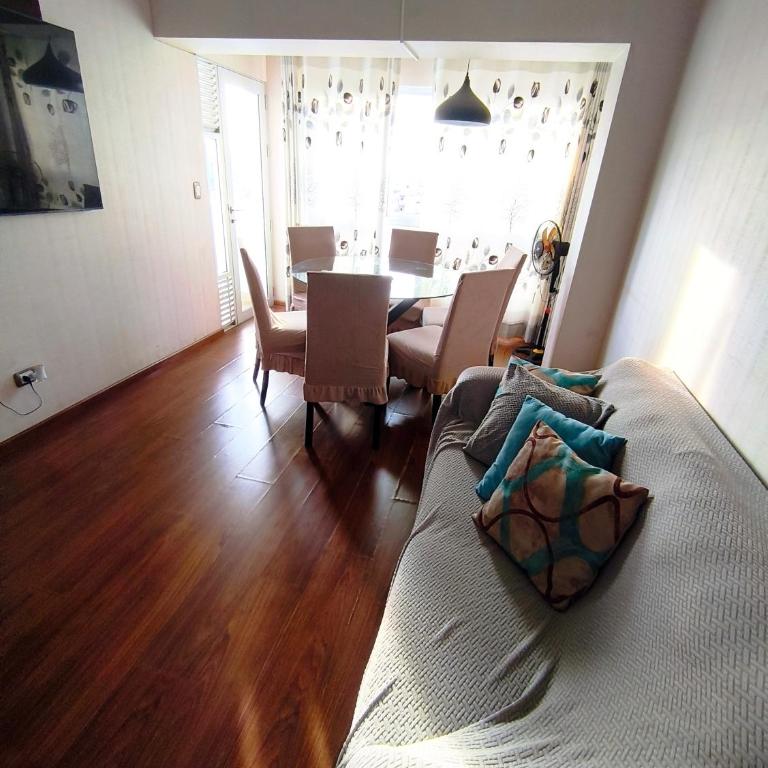 Cerca al centro histórico de lima - Three-Bedroom Apartment - 5