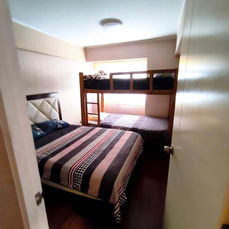 Cerca al centro histórico de lima - Three-Bedroom Apartment - 6