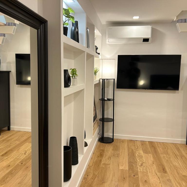 MAGAZZARI apartment - Two-Bedroom Apartment - 4