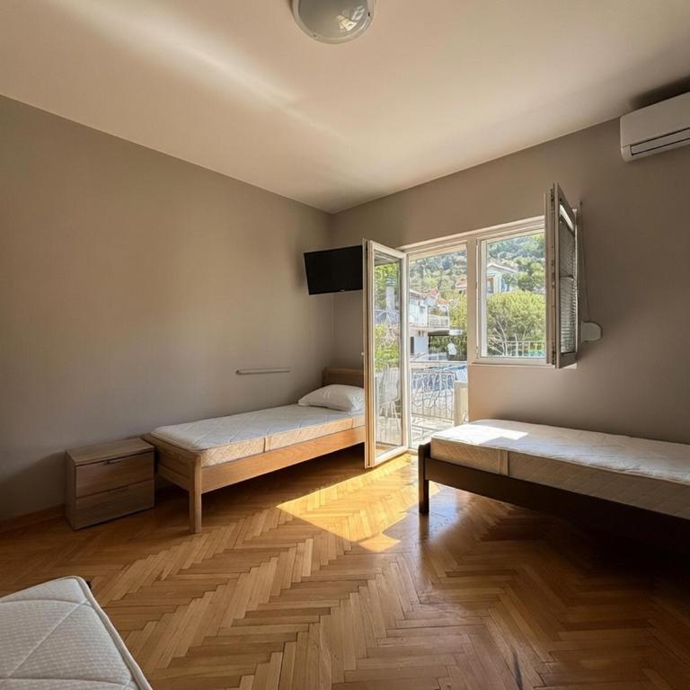 Vega's Hostel - Krevet za 1 Osobu u Mešovitoj Spavaonici - 2