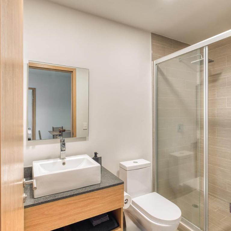 La mejor ubicación, a pasos de la Embajada USA - Apartamento de 2 dormitorios - 28