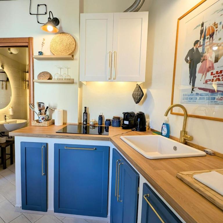 Giorgia's Home - Quiet Studio 10min from Center - Appartamento con 1 Camera da Letto - 30