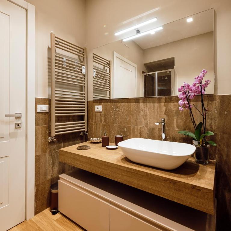 Design Apartment Monti Rome Spacious 115 sqm - Appartamento Deluxe con 2 Camere da Letto - 10