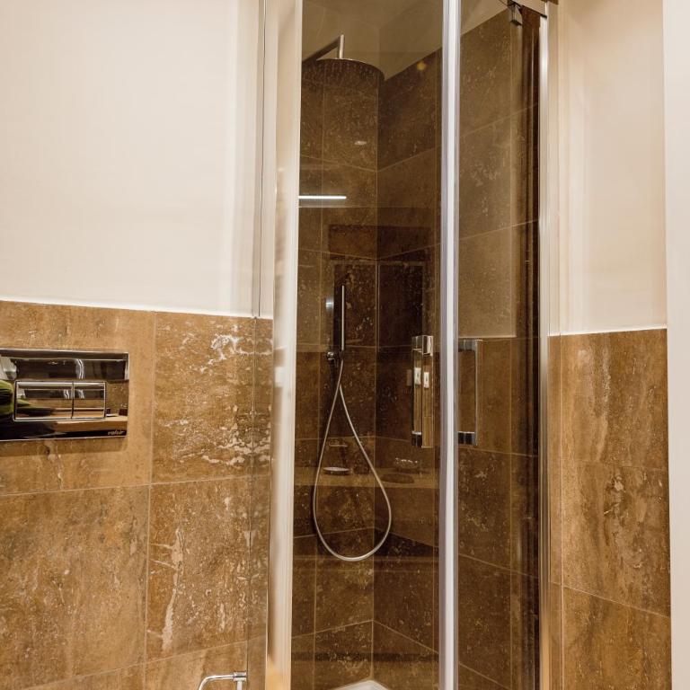 Design Apartment Monti Rome Spacious 115 sqm - Appartamento Deluxe con 2 Camere da Letto - 30