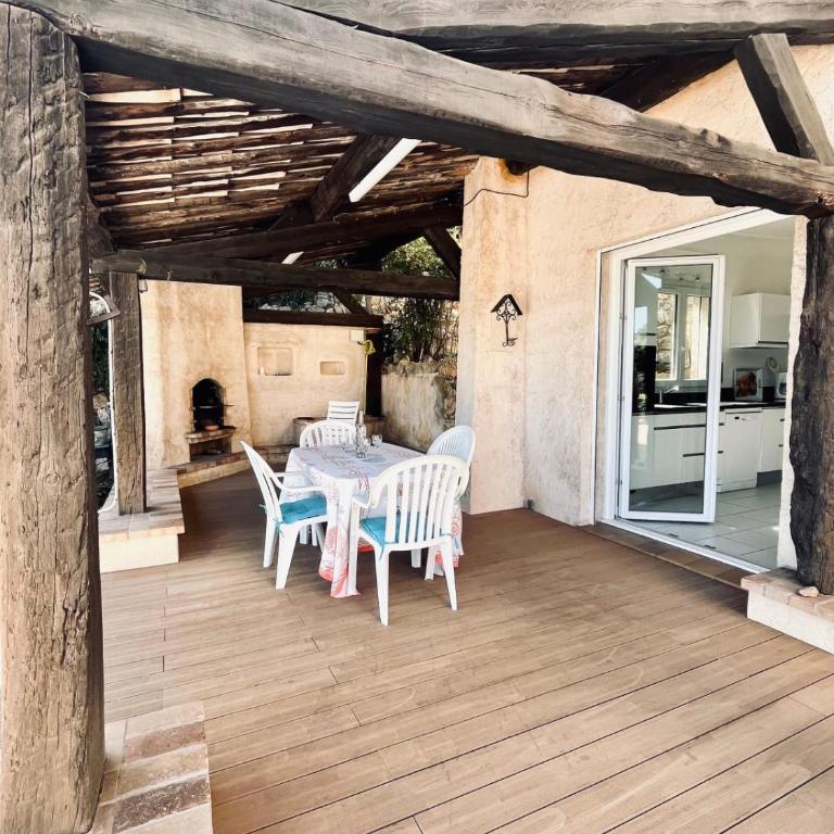 Rare pearl with pool and sea view - Casa Vacanze - 10