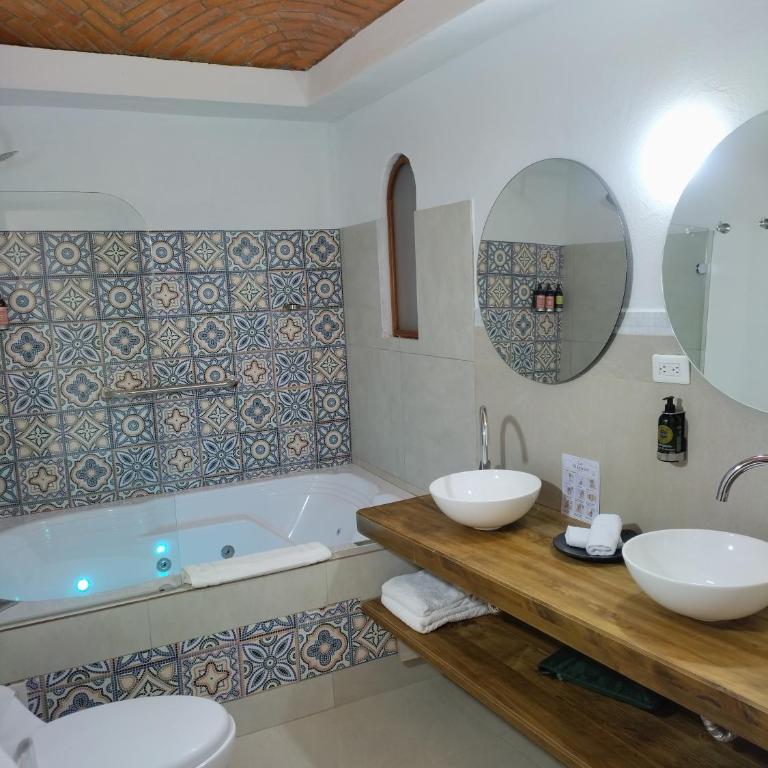 La Alhambra Hotel Boutique - Deluxe Suite - 7