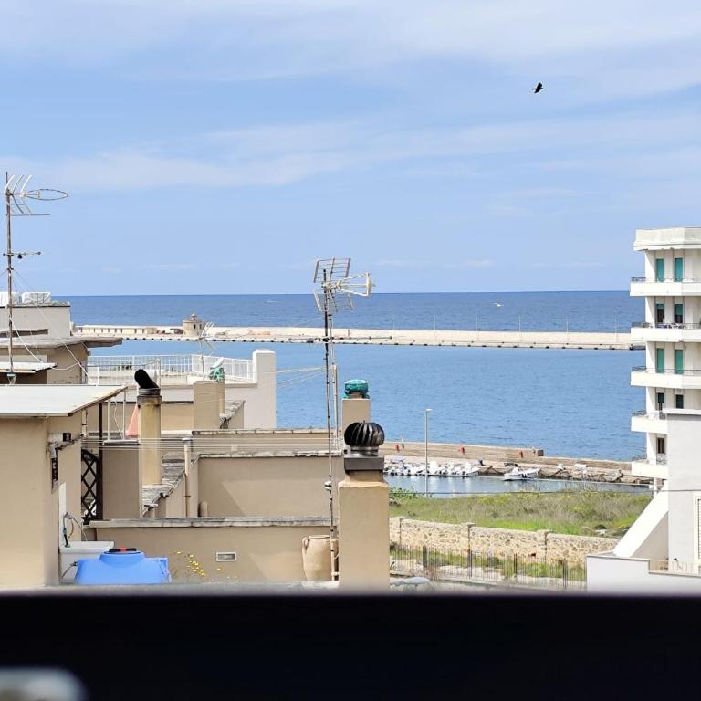 MR1 House Gallipoli - Appartamento con 2 Camere da Letto - 40