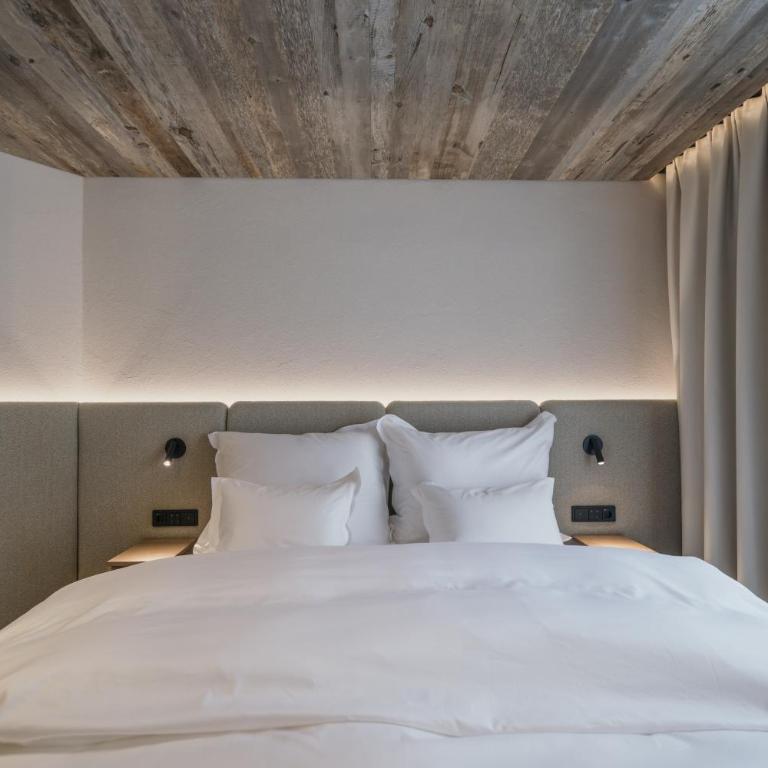 Alpvita Piz Tasna - Doppelzimmer mit Balkon - 2