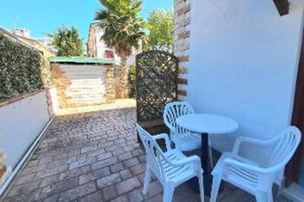 Villa Monica - Seasons Real Estate - Lido di Jesolo - Appartamento Standard con 1 Camera da Letto - 2