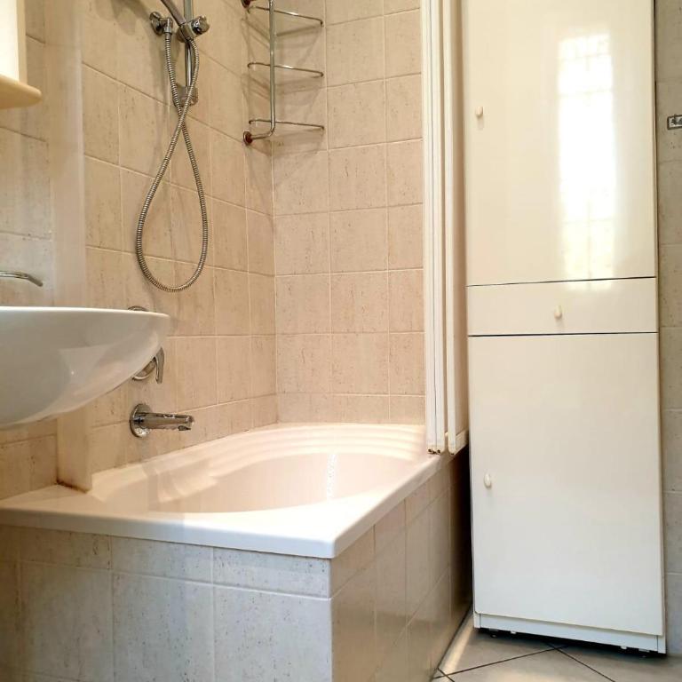 La Finestra sui Tigli - Appartamento con 2 Camere da Letto - 17