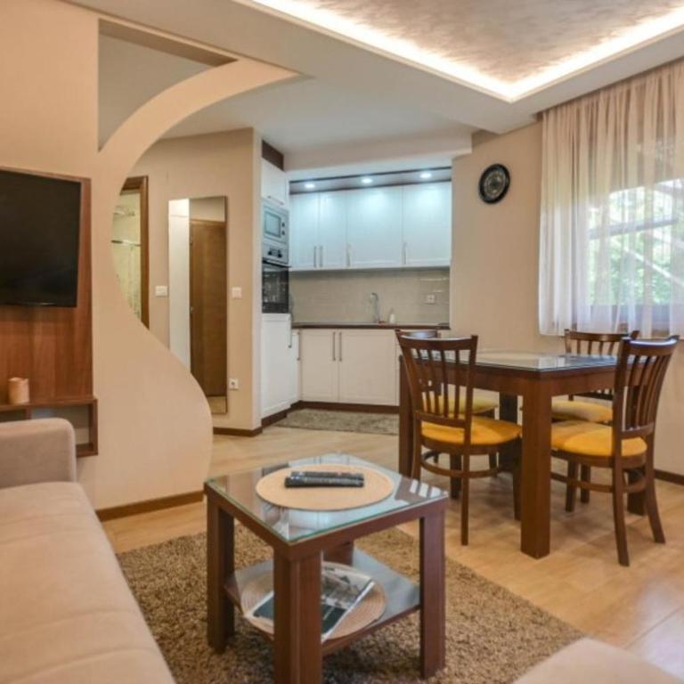 Forest 3 - One-Bedroom Apartment - 3