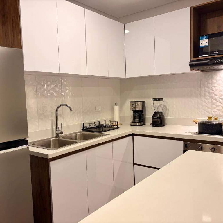 Apartamento moderno en Laureles excelente sector cerca al Portal del Quindio - Apartamento de 2 dormitorios - 8