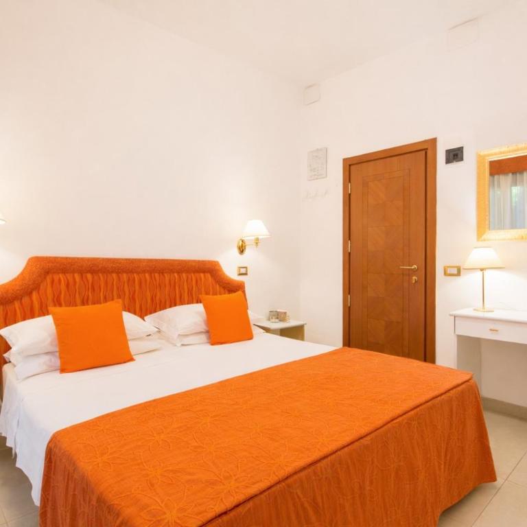 Hotel Nanni - Camera Standard Matrimoniale/Doppia con Letti Singoli con Balcone - 2