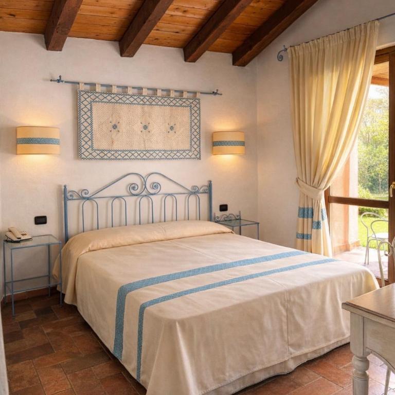 Valtur Sardegna Eos Costa Rei - Double Room with Extra Bed (2 Adults + 1 Child) - 1