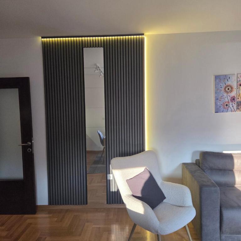 Dea Lux - One-Bedroom Apartment - 8