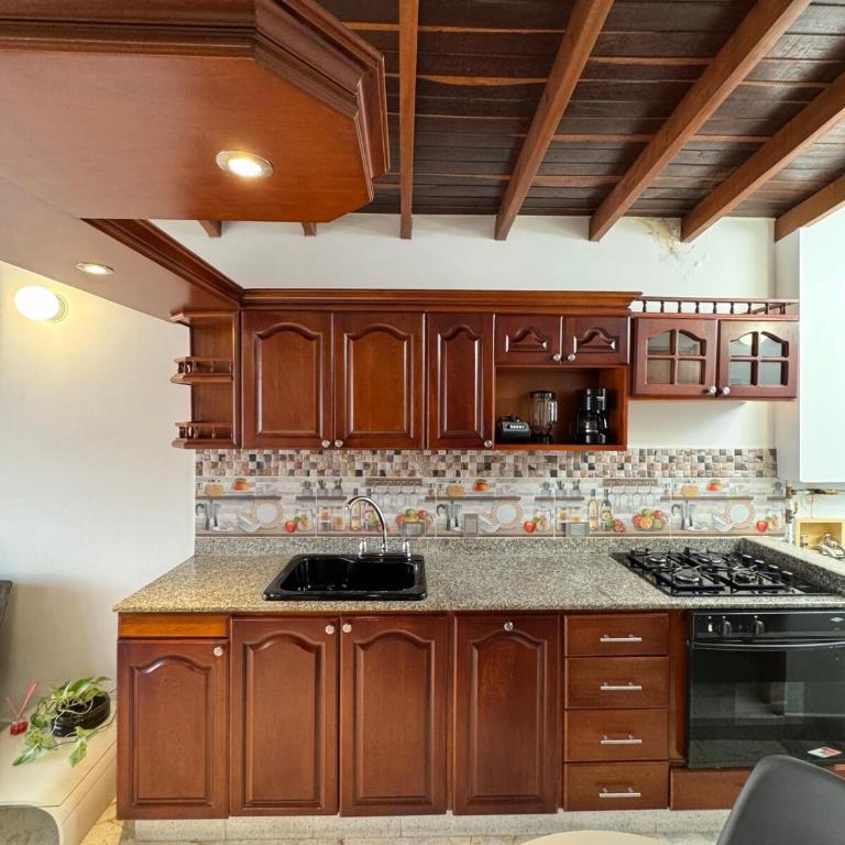 Loft luminoso cerca al Metro y Estadio - Apartamento de 2 dormitorios - 14