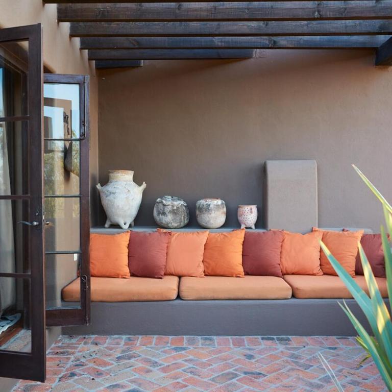 Luxury Hillside Retreat Villa & Panoramic Views - Villa - 30