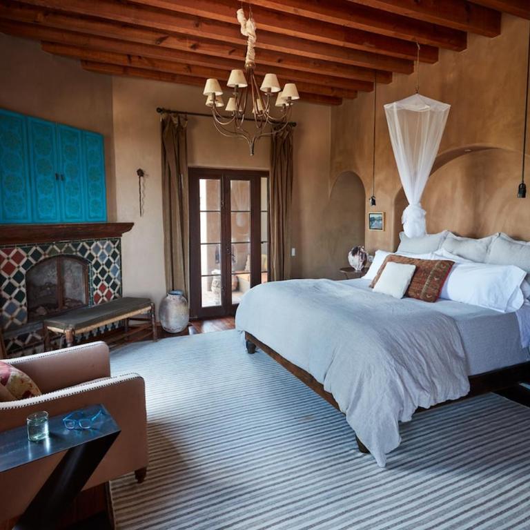 Luxury Hillside Retreat Villa & Panoramic Views - Villa - 37