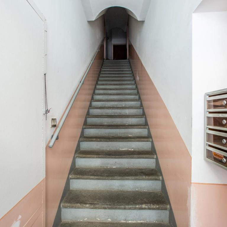 Lake Como - Old Town Terrace Apartment - 3 min from Lake and Station - Apartment mit 1 Schlafzimmer - 32