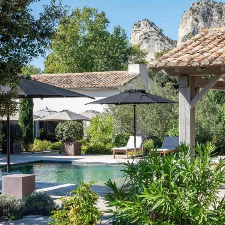 Au cœur des Alpilles - Maison 3 Chambres - 17