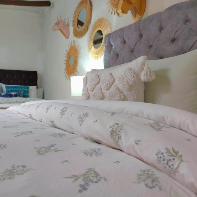 Qenqo's House - Queen Room - 1
