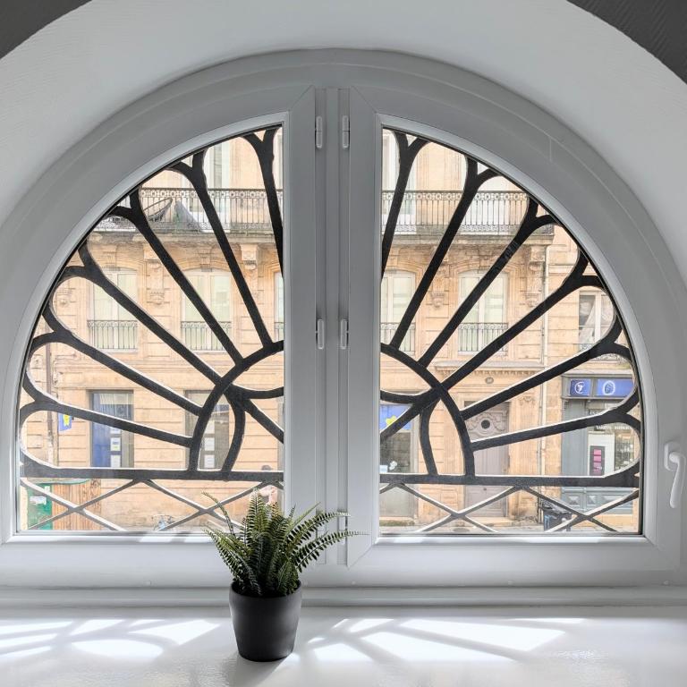 Appartement rénové place du Palais avec parking - Apartment mit 1 Schlafzimmer - 11