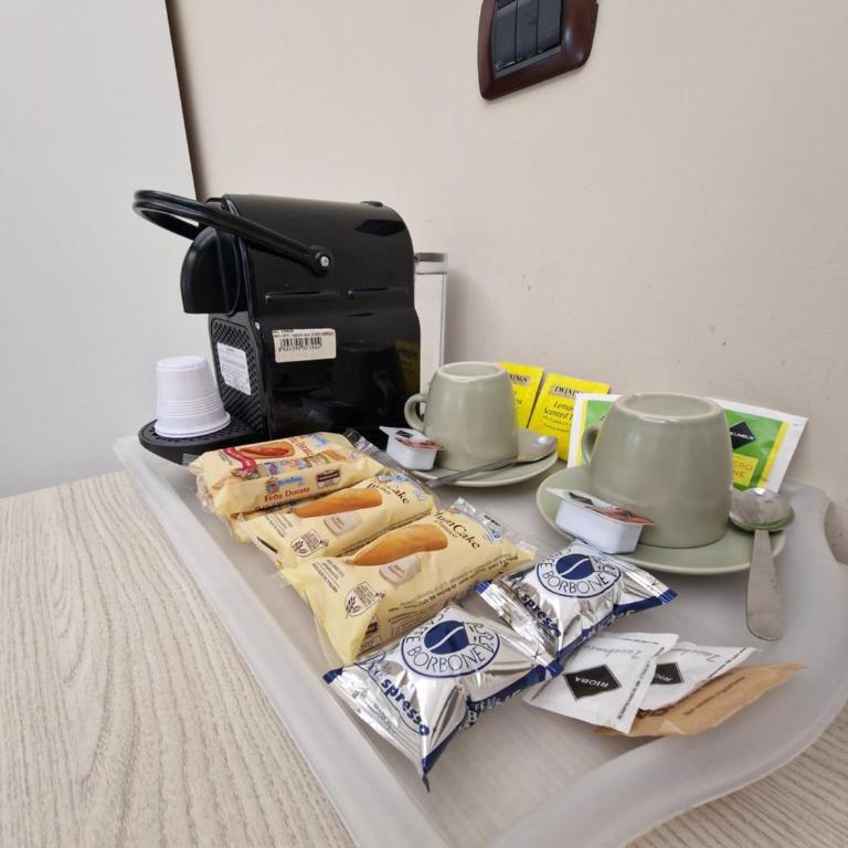 Rent Rooms Saint Peter - Double Room with Private External Bathroom - 9