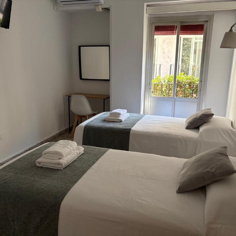 Hostal Paco Marbella - Habitación Triple - 4