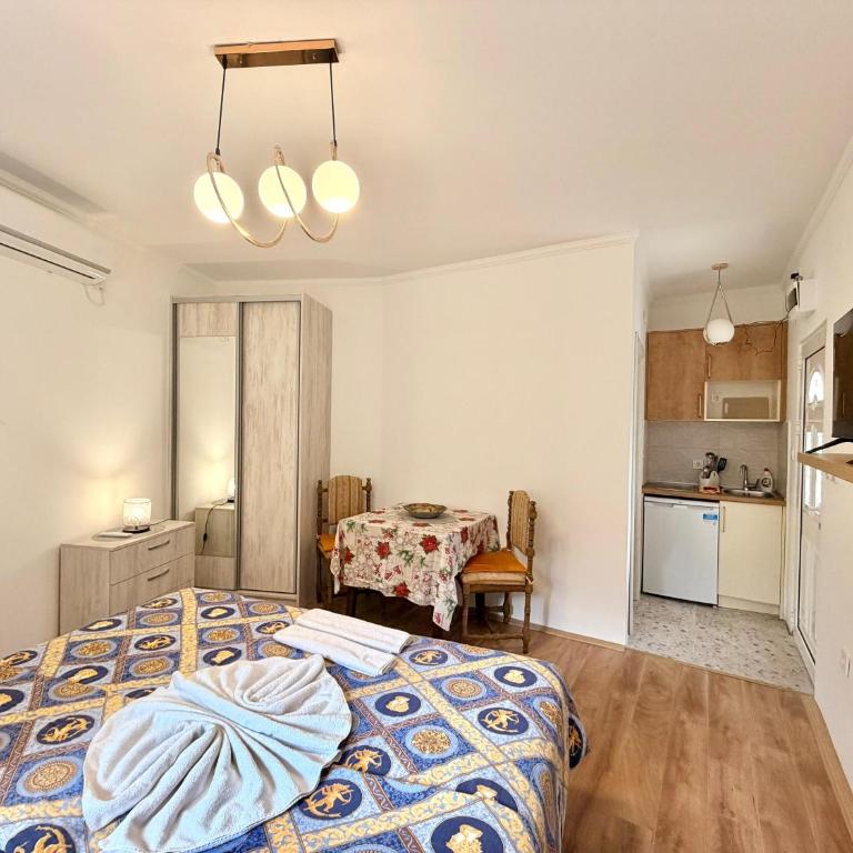 Apartments Elena - Dvokrevetna Soba sa Bračnim Krevetom/Zasebnim Krevetima - 2