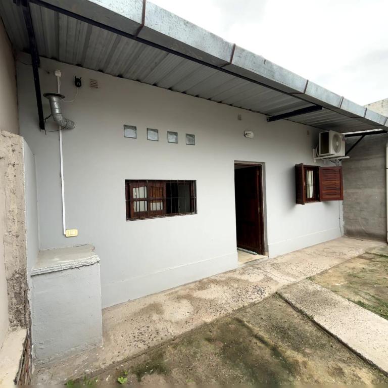 Tu casa en Ruta 34 - Wifi - Cochera -5 personas - Apartamento de 1 dormitorio - 25