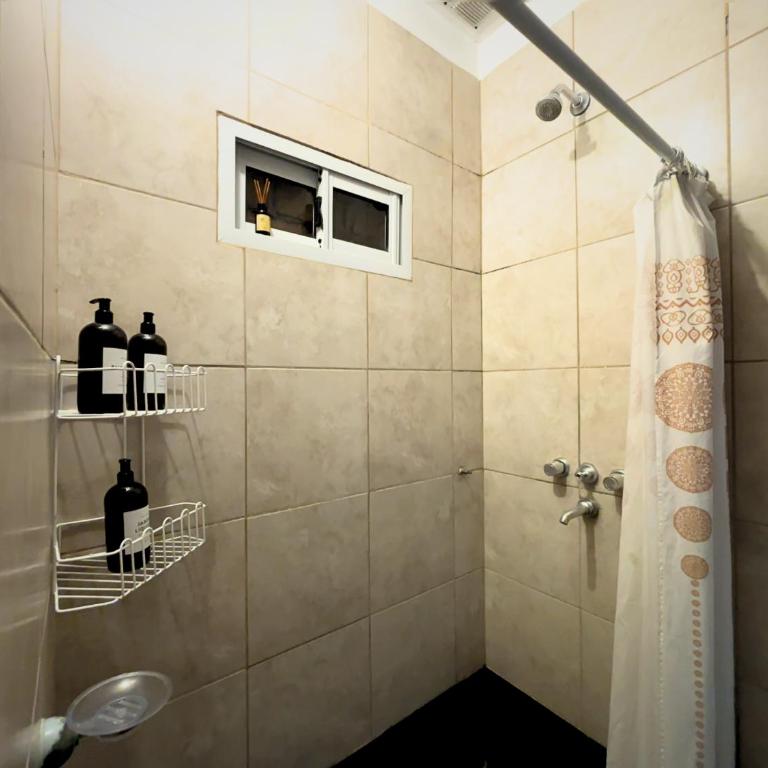 Tu casa en Ruta 34 - Wifi - Cochera -5 personas - Apartamento de 1 dormitorio - 32