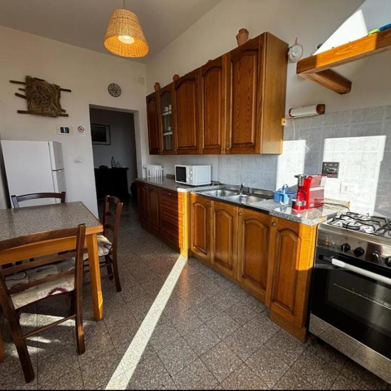 Raggio di Sole - Appartamento con 2 Camere da Letto - 14