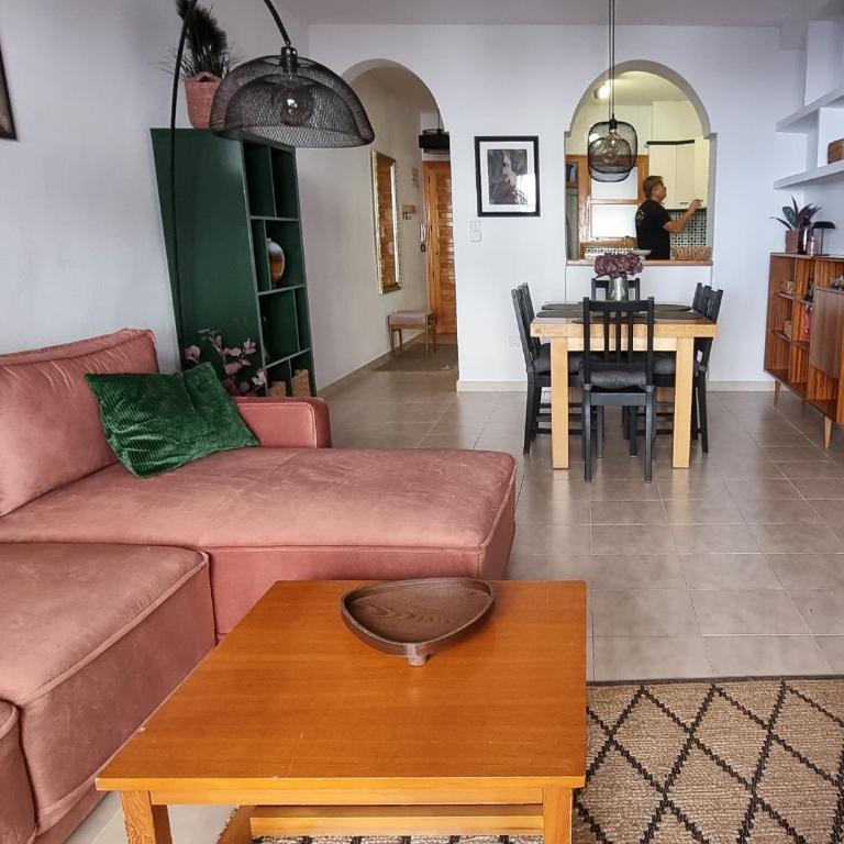 Casa Del Angel 2, Cosy 2 bed apartment,150m from Playa Los Locos plus beautiful swimming pool - Apartamento de 2 dormitorios - 22