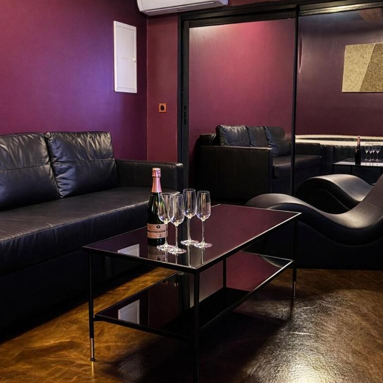 "Showroom" duplex privé avec spa-Proche Genève - Appartement 1 Chambre - 4