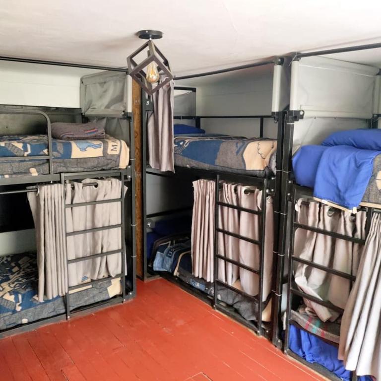 Aguaymanto pisac hostel - 8-Bed Male Dormitory Room - 2
