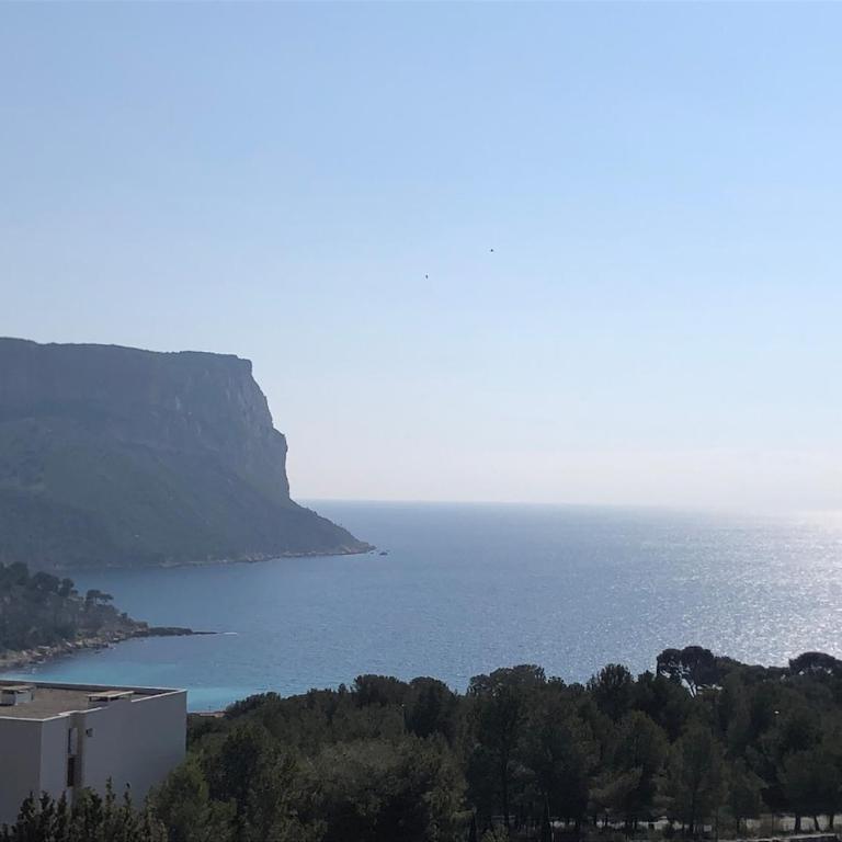 Face a la mer Cassis - Two-Bedroom Apartment - 12