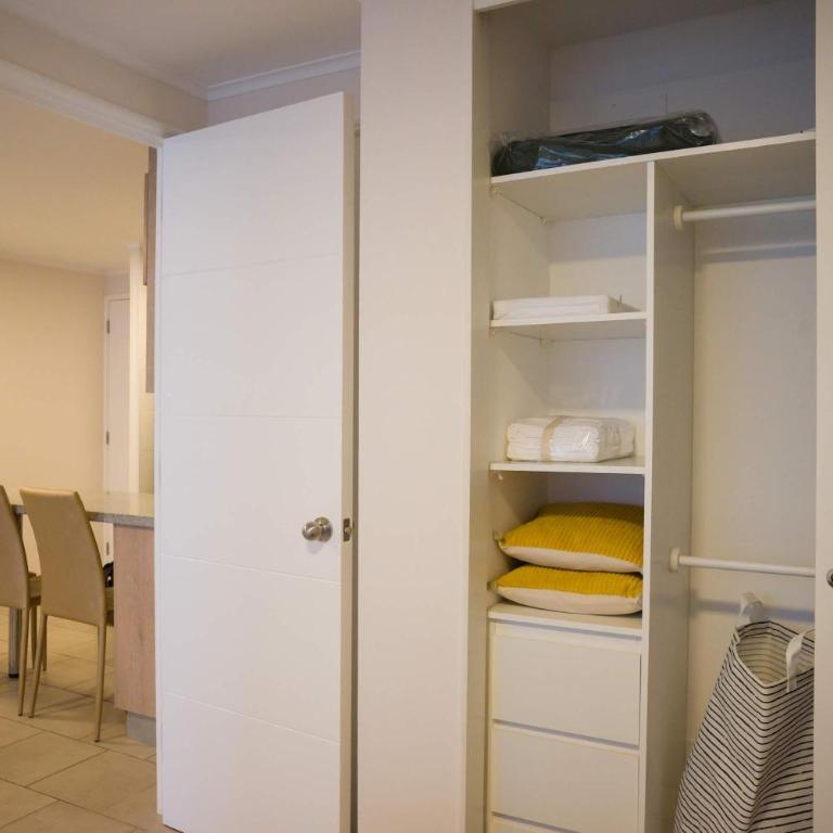 Terrace Vibe Chic Apartment Steps from Metro - Apartment - 21