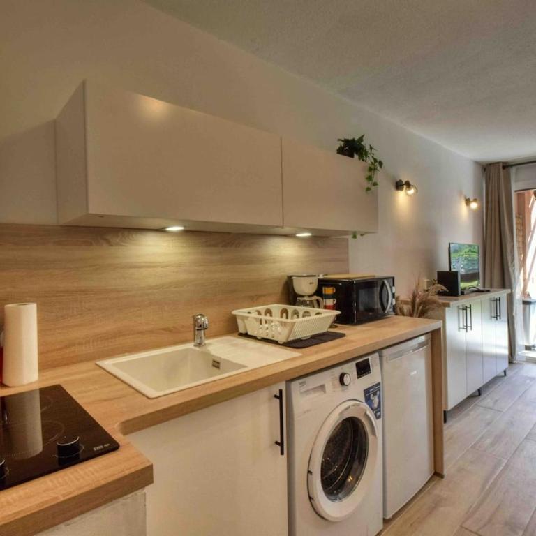 Studio avec piscine à 100 m de la plage - Studio - 10